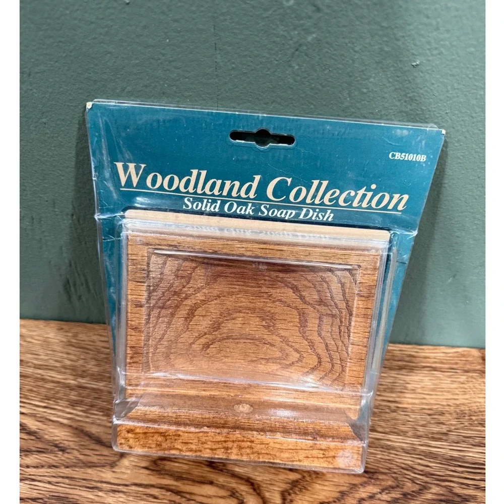 Vintage Woodland Collection Solid Oak Soap Dish Wall Mount Wood Grain‎ Brown NEW